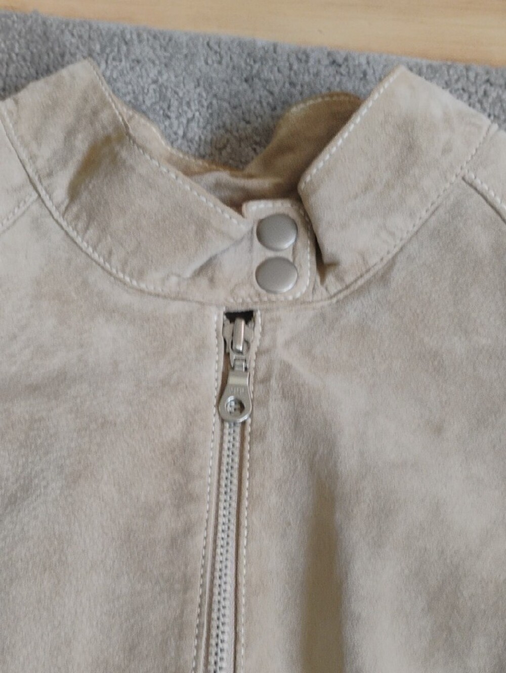 Wilsons Leather Beige Suede Zip Front Jacket - Picture 5 of 12